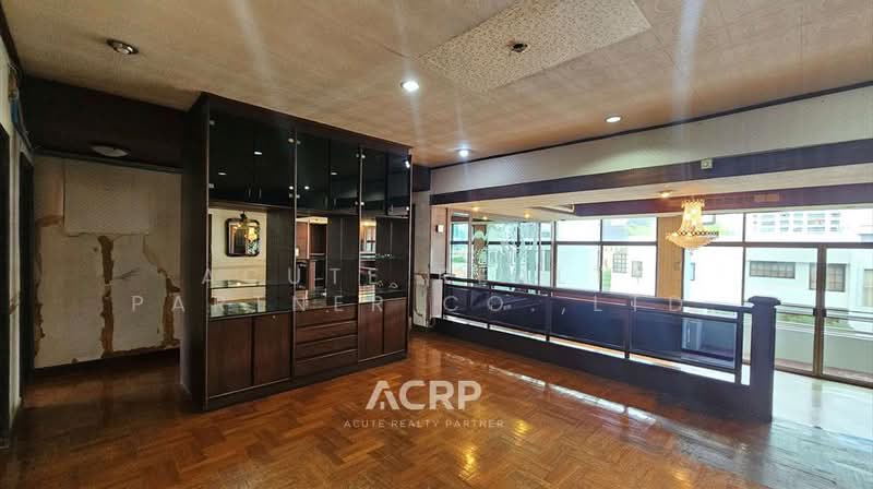 Siam Penthouse 2 Condominium, Bangkok, 72 Soi Sathorn 1, Sathorn Road, Thung Maha Mek, Sathon, Bangkok, 3 Bedrooms, 175 sqm, Apartment For Sale, by Acute Realty Partner Co.,Ltd., 500363291 - DDproperty.com