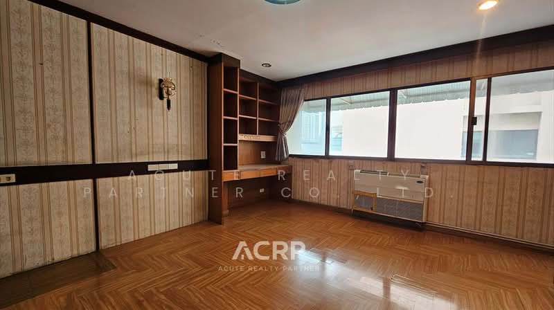 Siam Penthouse 2 Condominium, Bangkok, 72 Soi Sathorn 1, Sathorn Road, Thung Maha Mek, Sathon, Bangkok, 3 Bedrooms, 175 sqm, Apartment For Sale, by Acute Realty Partner Co.,Ltd., 500363291 - DDproperty.com