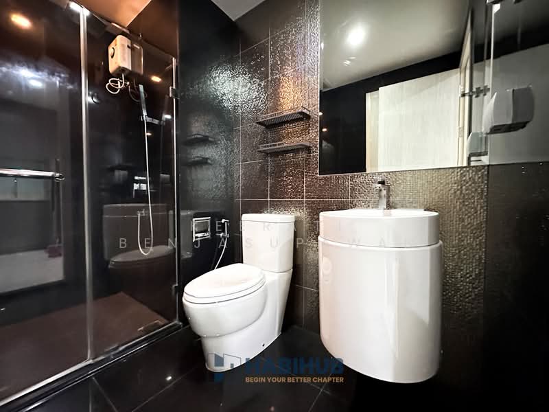 Rhythm Sukhumvit 36-38, Bangkok, 55 Soi Sukhumvit 36, Sukhumvit Road, Phra Kanong, Khlong Toei, Bangkok, 1 Bedroom, 33 sqm, Condo For Sale, by Keerati Benjasupawan, 500363329 - DDproperty.com