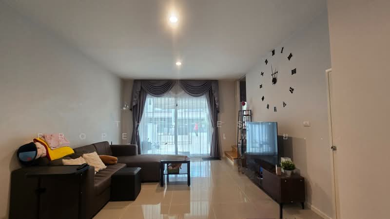 Baan Klang Muang Suanluang, Bangkok, On Nut Road, Dok Mai, Prawet, Bangkok, 3 Bedrooms, 100 sqm, Townhouse For Sale, by The Best Property เหมยหลิง, 500363379 - DDproperty.com
