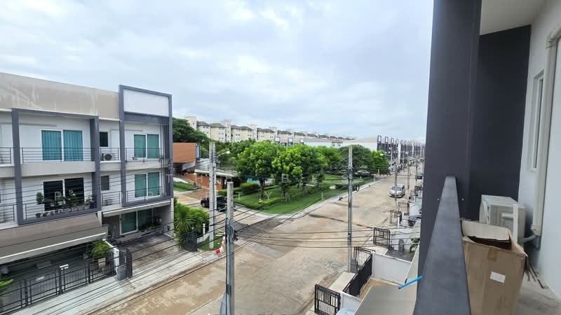 Baan Klang Muang Suanluang, Bangkok, On Nut Road, Dok Mai, Prawet, Bangkok, 3 Bedrooms, 100 sqm, Townhouse For Sale, by The Best Property เหมยหลิง, 500363379 - DDproperty.com