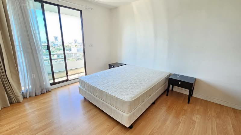 Baan Thai Living Ekkamai, Bangkok, 40 Soi Pridi Banomyong 31, Khlong Tan Nua, Watthana, Bangkok, 4 Bedrooms, 332 sqm, Condo For Rent, by BANGKOK PROPERTY AGENTS, 500363395 - DDproperty.com
