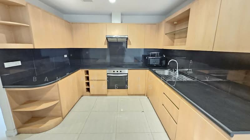 Baan Thai Living Ekkamai, Bangkok, 40 Soi Pridi Banomyong 31, Khlong Tan Nua, Watthana, Bangkok, 4 Bedrooms, 332 sqm, Condo For Rent, by BANGKOK PROPERTY AGENTS, 500363395 - DDproperty.com
