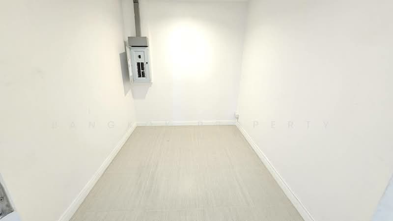 Baan Thai Living Ekkamai, Bangkok, 40 Soi Pridi Banomyong 31, Khlong Tan Nua, Watthana, Bangkok, 4 Bedrooms, 332 sqm, Condo For Rent, by BANGKOK PROPERTY AGENTS, 500363395 - DDproperty.com