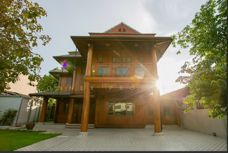 Teak house, Bangkok, ลาดพร้าว 48, Samsen Nok, Huai Khwang, Bangkok, 3 Bedrooms, 580 sqm, Single Detached House For Sale, by Connex Property, 500363427 - DDproperty.com