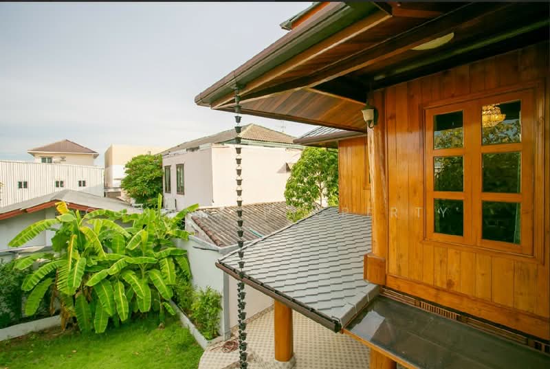 Teak house, Bangkok, ลาดพร้าว 48, Samsen Nok, Huai Khwang, Bangkok, 3 Bedrooms, 580 sqm, Single Detached House For Sale, by Connex Property, 500363427 - DDproperty.com