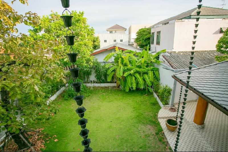 Teak house, Bangkok, ลาดพร้าว 48, Samsen Nok, Huai Khwang, Bangkok, 3 Bedrooms, 580 sqm, Single Detached House For Sale, by Connex Property, 500363427 - DDproperty.com
