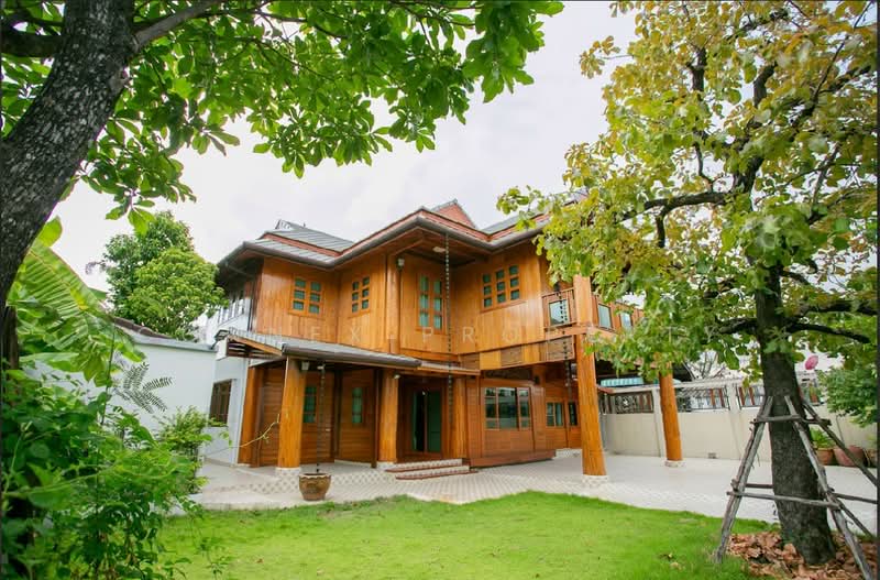 Teak house, Bangkok, ลาดพร้าว 48, Samsen Nok, Huai Khwang, Bangkok, 3 Bedrooms, 580 sqm, Single Detached House For Sale, by Connex Property, 500363427 - DDproperty.com