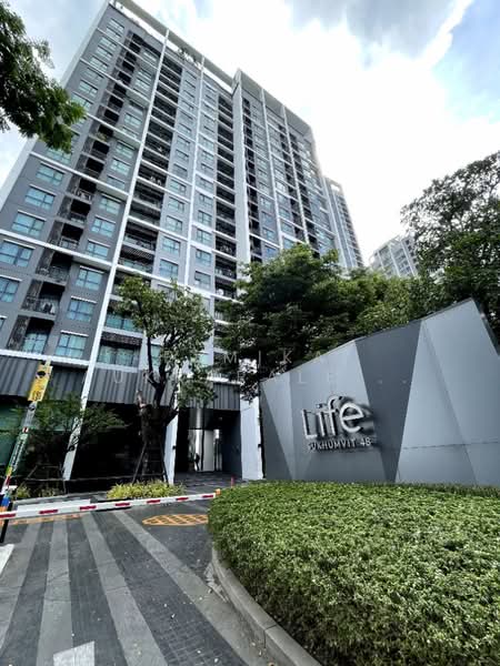 Life Sukhumvit 48, Bangkok, Soi Sukhumvit 48, Phra Kanong, Khlong Toei, Bangkok, 1 Bedroom, 33 sqm, Condo For Sale, by Pemika Aukkaraleekul, 500363436 - DDproperty.com