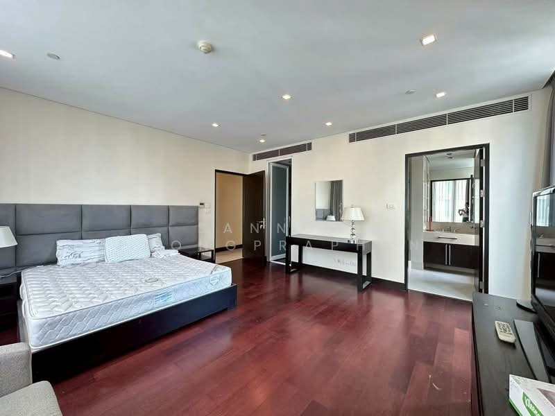 The Park Chidlom, Bangkok, 1 Petchaburi Road, Pathum Wan, Bangkok, 2 Bedrooms, 151 sqm, Condo For Rent, by Sannop Phongpraphan, 500363464 - DDproperty.com