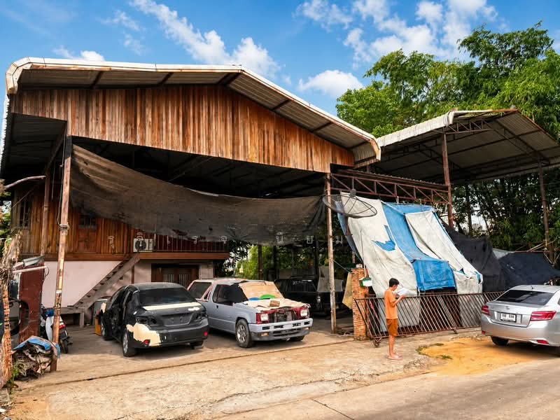 ขายสิทธิการเช่าที่ดินวัด พร้อมบ้าน 2 ชั้น ทำเลค้าขาย ใกล้สี่แยกวรเชษฐ์ อยุธยา, พระนครศรีอยุธยา, บ้านป้อม, พระนครศรีอยุธยา, พระนครศรีอยุธยา, 64 ตร.ม., บ้านเดี่ยว ขาย, โดย รุจิเรจ นิยมญาติ, 500363490 - DDproperty.com