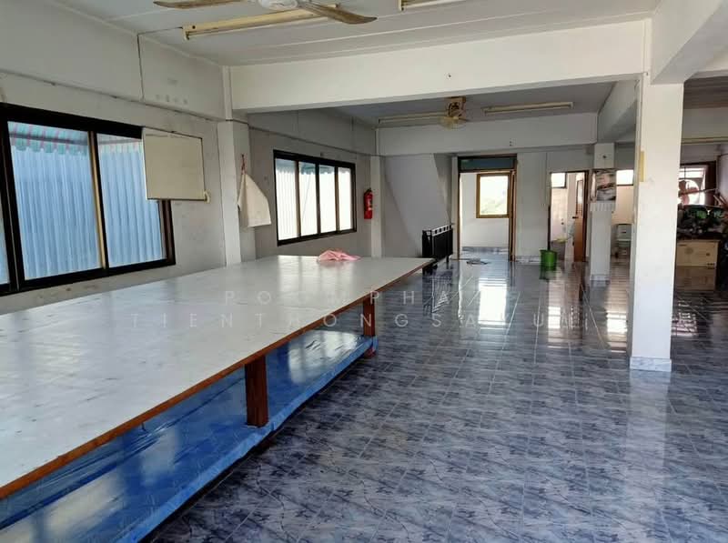 5-BR House, Bangkok, Lat Phrao, Bangkok, 5 Bedrooms, 1,500 sqm, Single Detached House For Sale, by Poomphat Tienthongsakul, 500363535 - DDproperty.com