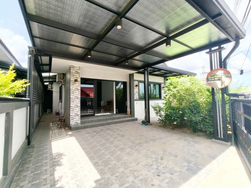 บ้านเดี่ยวพานทอง ชลบุรี, Chon Buri (Pattaya), Nong Tamlung, Phan Thong, Chon Buri (Pattaya), 2 Bedrooms, 100 sqm, Single Detached House For Sale, by The Best Property แอน, 500363546 - DDproperty.com