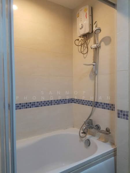 Life @ Sathorn 10, Bangkok, 48 Soi Sathorn 10, Sathorn Road, Silom, Bang Rak, Bangkok, 1 Bedroom, 41 sqm, Condo For Rent, by Sannop Phongpraphan, 500363550 - DDproperty.com