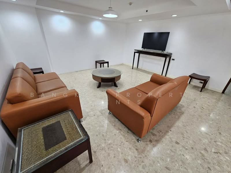 JJ Mansion, Bangkok, 24 Soi Sukhumvit 11, Khlongtoei Nua, Watthana, Bangkok, 3 Bedrooms, 200 sqm, Condo For Rent, by BANGKOK PROPERTY AGENTS, 500363569 - DDproperty.com