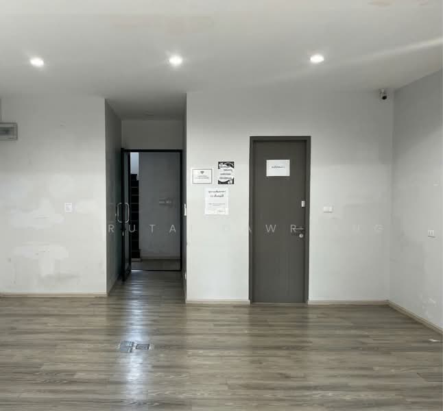 The Pride Sukhumvit 77, Bangkok, Soi On Nut 30, Suan Luang, Bangkok, 1 Bedroom, 760 sqm, Townhouse For Sale, by Kanrutai Dawruang, 500363582 - DDproperty.com