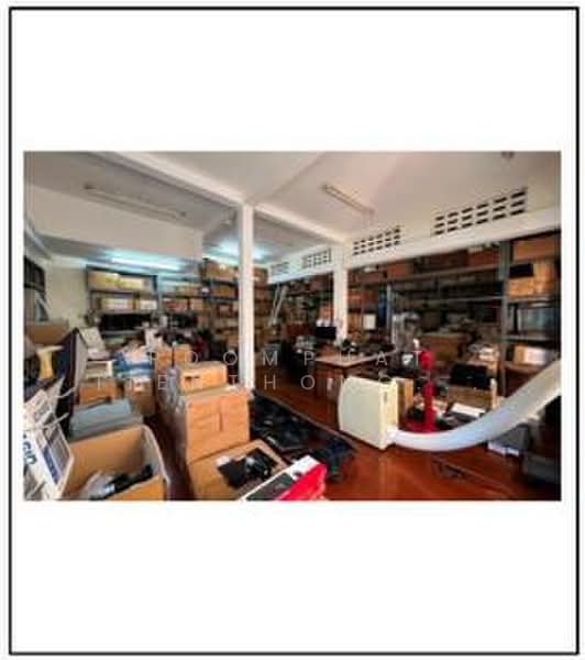 2-BR House, Bangkok, Pom Prap, Pom Prap Sattru Phai, Bangkok, 2 Bedrooms, 252 sqm, Single Detached House For Sale, by Poomphat Tienthongsakul, 500363585 - DDproperty.com