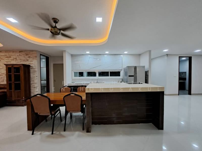 Noble Tara Pattanakarn, Bangkok, 2046 Pattanakarn Road, Suan Luang, Bangkok, 3 Bedrooms, 450 sqm, Single Detached House For Sale, by Poomphat Tienthongsakul, 500363588 - DDproperty.com