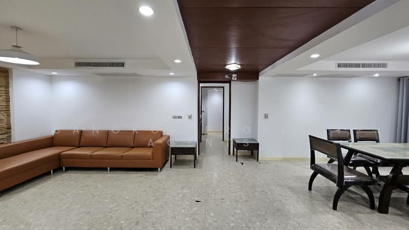 JJ Mansion, Bangkok, 24 Soi Sukhumvit 11, Khlongtoei Nua, Watthana, Bangkok, 3 Bedrooms, 199 sqm, Condo For Rent, by BANGKOK PROPERTY AGENTS, 500363600 - DDproperty.com