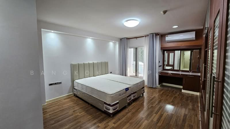 JJ Mansion, Bangkok, 24 Soi Sukhumvit 11, Khlongtoei Nua, Watthana, Bangkok, 3 Bedrooms, 199 sqm, Condo For Rent, by BANGKOK PROPERTY AGENTS, 500363600 - DDproperty.com
