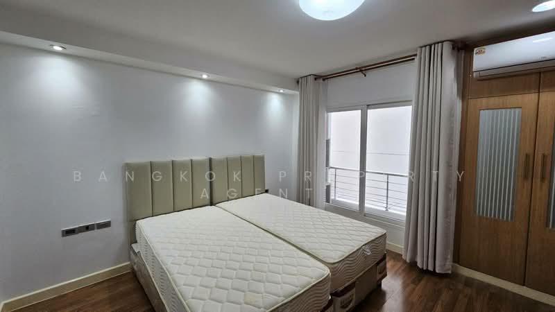 JJ Mansion, Bangkok, 24 Soi Sukhumvit 11, Khlongtoei Nua, Watthana, Bangkok, 3 Bedrooms, 199 sqm, Condo For Rent, by BANGKOK PROPERTY AGENTS, 500363600 - DDproperty.com
