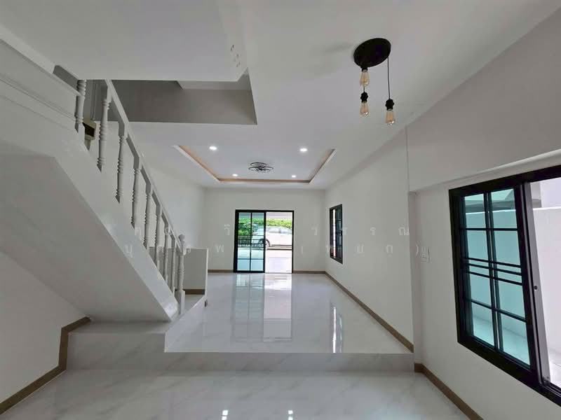 Chuan Chuen Bang Khen, Bangkok, Thung Song Hong, Lak Si, Bangkok, 2 Bedrooms, 120 sqm, Townhouse For Sale, by คุณ วิภาวรรณ บุตรพา (หยก), 500363632 - DDproperty.com