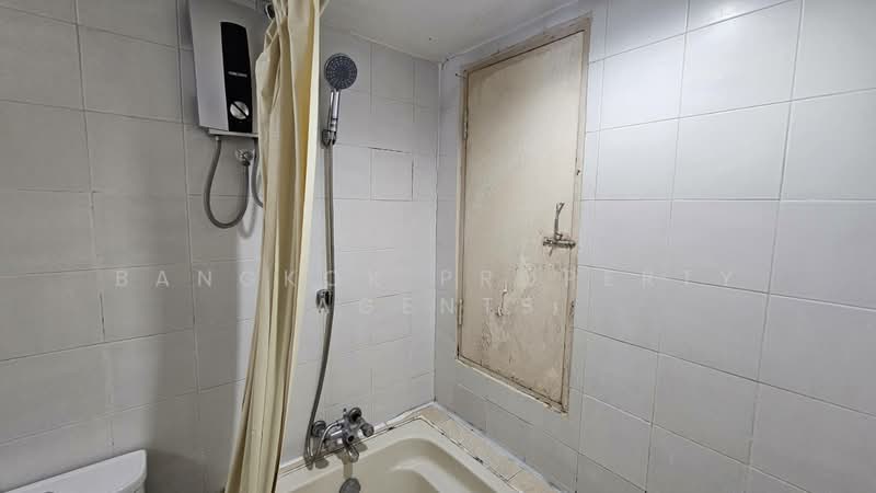 Le Chateau Mansion, Bangkok, 55 ซอยเอกมัย 12 ถนนสุขุมวิท 63 คลองตันเหนือ วัฒนา กทม, Khlong Tan Nua, Watthana, Bangkok, 3 Bedrooms, 250 sqm, Condo For Rent, by BANGKOK PROPERTY AGENTS, 500363642 - DDproperty.com