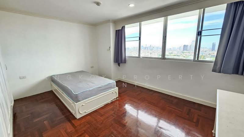 Le Chateau Mansion, Bangkok, 55 ซอยเอกมัย 12 ถนนสุขุมวิท 63 คลองตันเหนือ วัฒนา กทม, Khlong Tan Nua, Watthana, Bangkok, 3 Bedrooms, 250 sqm, Condo For Rent, by BANGKOK PROPERTY AGENTS, 500363642 - DDproperty.com
