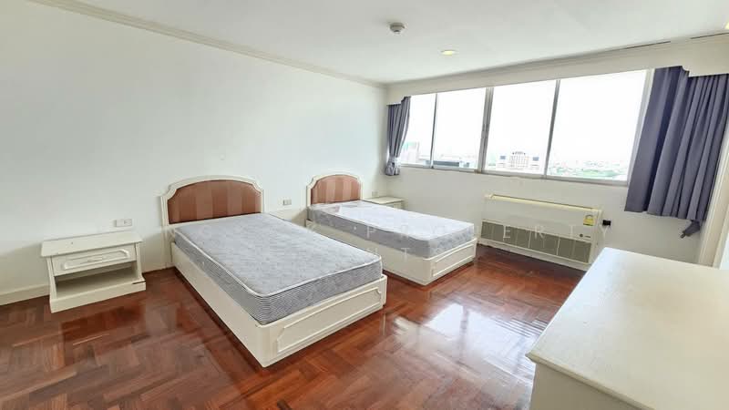 Le Chateau Mansion, Bangkok, 55 ซอยเอกมัย 12 ถนนสุขุมวิท 63 คลองตันเหนือ วัฒนา กทม, Khlong Tan Nua, Watthana, Bangkok, 3 Bedrooms, 250 sqm, Condo For Rent, by BANGKOK PROPERTY AGENTS, 500363642 - DDproperty.com
