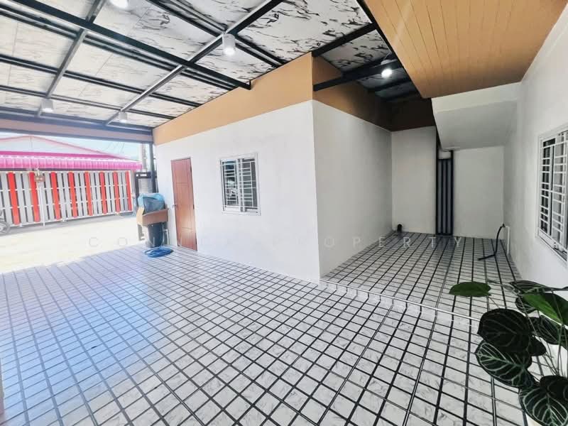 Baan Romsai Villa, Bangkok, ฉลองกรุง, Lam Pla Tiew, Lat Krabang, Bangkok, 3 Bedrooms, 100 sqm, Townhouse For Sale, by Connex Property, 500363649 - DDproperty.com