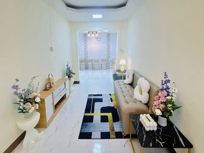 Baan Romsai Villa, Bangkok, ฉลองกรุง, Lam Pla Tiew, Lat Krabang, Bangkok, 3 Bedrooms, 100 sqm, Townhouse For Sale, by Connex Property, 500363649 - DDproperty.com