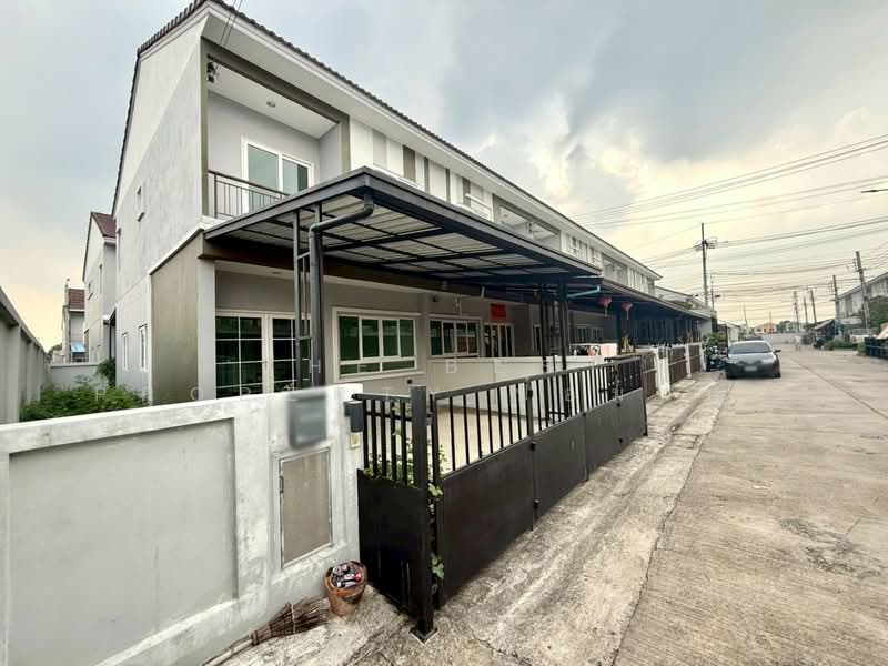 Suetrong Cozy Bangbuathong-340, Nonthaburi, Lahan, Bang Bua Thong, Nonthaburi, 3 Bedrooms, 145 sqm, Townhouse For Sale, by The Best Property ป๋อมแป๋ม, 500363658 - DDproperty.com