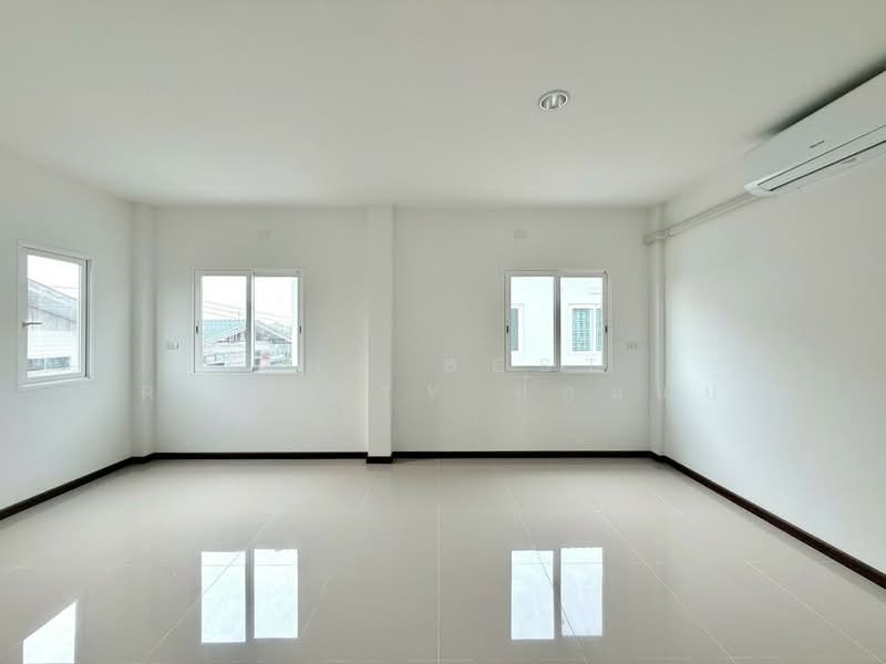 Suetrong Cozy Bangbuathong-340 : ซื่อตรง โคซี่ บางบัวทอง-340 (บางใหญ่), นนทบุรี, ละหาร, บางบัวทอง, นนทบุรี, 145 ตร.ม., ทาวน์เฮ้าส์ ขาย, โดย The Best Property ป๋อมแป๋ม, 500363658 - DDproperty.com
