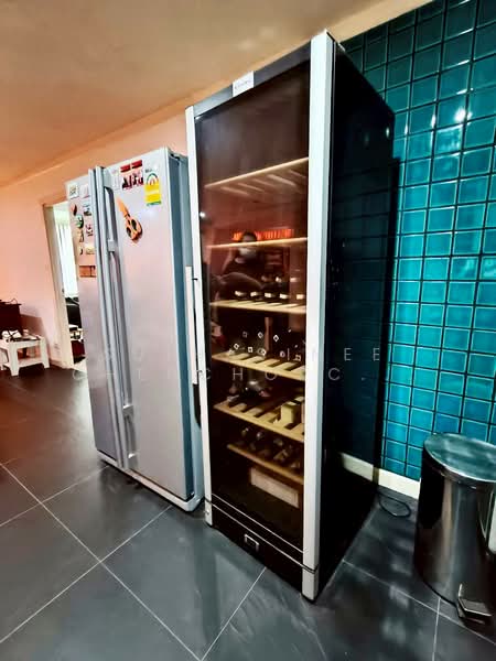 Supalai Place Sukhumvit 39, Bangkok, 175-179 Soi Sukhumvit 39 Sukhumvit Road, Khlong Tan Nua, Watthana, Bangkok, 2 Bedrooms, 133 sqm, Condo For Sale, by Suthasinee Chenchopching, 500363676 - DDproperty.com