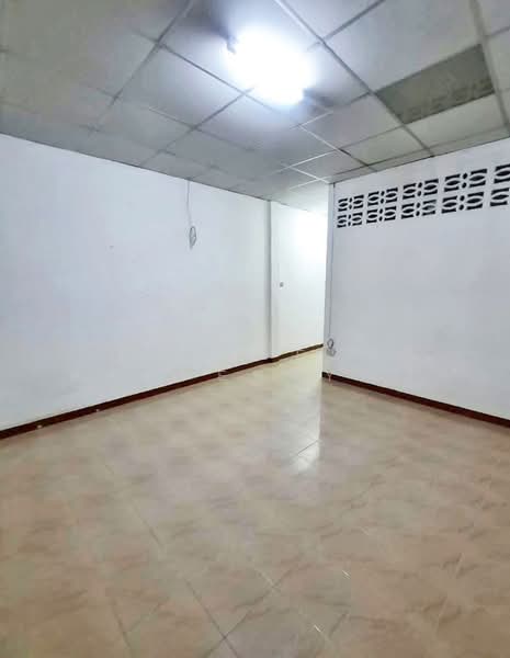 Klompirun Soi Kajonwit, Samut Prakan, Phraeksa Road, Soi Kajonwit, Phraeksa, Muang Samut Prakarn, Samut Prakan, 1 Bedroom, 100 sqm, Townhouse For Sale, by The Best Property รัตน์, 500363689 - DDproperty.com