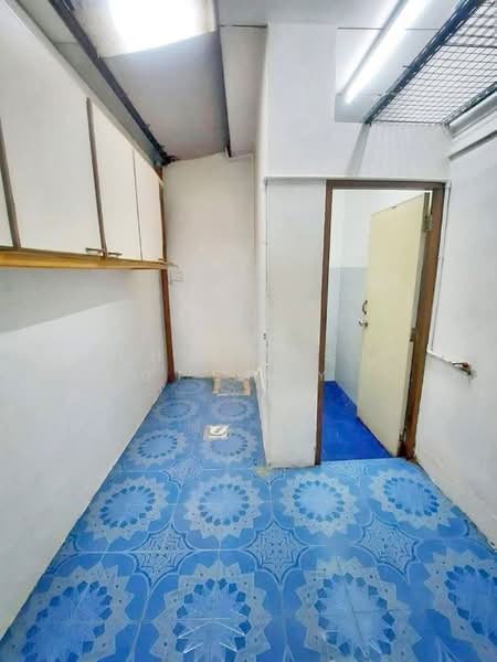 Klompirun Soi Kajonwit, Samut Prakan, Phraeksa Road, Soi Kajonwit, Phraeksa, Muang Samut Prakarn, Samut Prakan, 1 Bedroom, 100 sqm, Townhouse For Sale, by The Best Property รัตน์, 500363689 - DDproperty.com