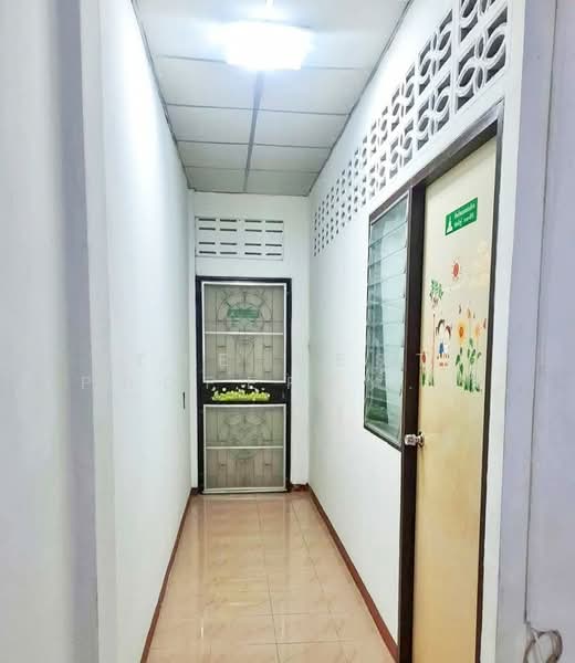Klompirun Soi Kajonwit, Samut Prakan, Phraeksa Road, Soi Kajonwit, Phraeksa, Muang Samut Prakarn, Samut Prakan, 1 Bedroom, 100 sqm, Townhouse For Sale, by The Best Property รัตน์, 500363689 - DDproperty.com