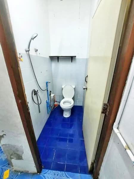 Klompirun Soi Kajonwit, Samut Prakan, Phraeksa Road, Soi Kajonwit, Phraeksa, Muang Samut Prakarn, Samut Prakan, 1 Bedroom, 100 sqm, Townhouse For Sale, by The Best Property รัตน์, 500363689 - DDproperty.com