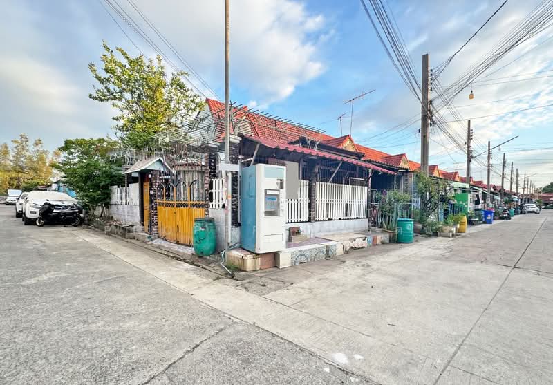 Klompirun Soi Kajonwit, Samut Prakan, Phraeksa Road, Soi Kajonwit, Phraeksa, Muang Samut Prakarn, Samut Prakan, 1 Bedroom, 100 sqm, Townhouse For Sale, by The Best Property รัตน์, 500363689 - DDproperty.com