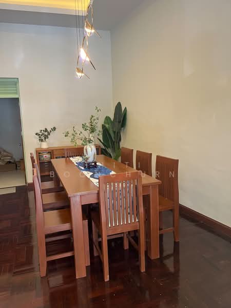 Townhouse, Surawaong Road, Bang Rak, Bangkok, Si Phraya, Bang Rak, Bangkok, 3 Bedrooms, 170 sqm, Townhouse For Rent, by Thiti Boonchurn, 500363712 - DDproperty.com