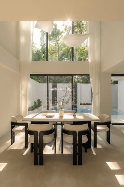 Pool villa near BTS Ratchayothin (3 minutes), Bangkok, , Lat Yao, Chatuchak, Bangkok, 5 Bedrooms, 451 sqm, Single Detached House For Sale, by Connex Property, 500363739 - DDproperty.com