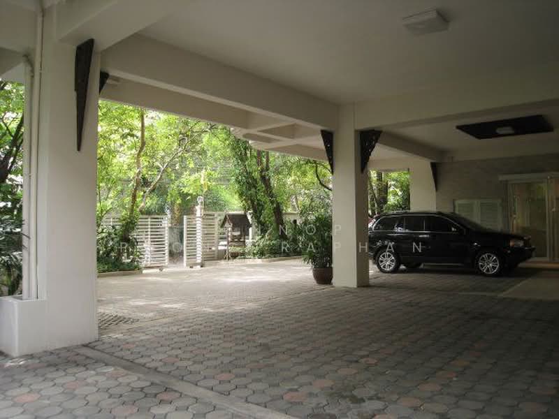 Anna Villa Sukhumvit 40, Bangkok, 4 Soi Sukhumvit 40, Phra Kanong, Khlong Toei, Bangkok, 3 Bedrooms, 300 sqm, Apartment For Rent, by Sannop Phongpraphan, 500363745 - DDproperty.com