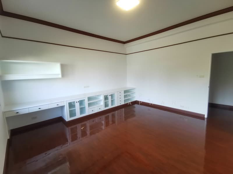 Anna Villa Sukhumvit 40 : อันนา วิลล่า สุขุมวิท 40, กรุงเทพ, 4 ซอยสุขุมวิท 40, พระโขนง, คลองเตย, กรุงเทพ, 300 ตร.ม., อพาร์ทเมนท์ ให้เช่า, โดย Sannop Phongpraphan, 500363745 - DDproperty.com