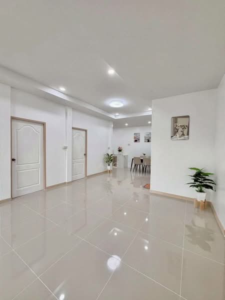 Baan Phrueksa 3 Bang Bua Thong, Nonthaburi, Soi Moobaan Phrueksa 3, Bang Khu Rat, Bang Bua Thong, Nonthaburi, 4 Bedrooms, 100 sqm, Single Detached House For Sale, by NR AGENT, 500363799 - DDproperty.com