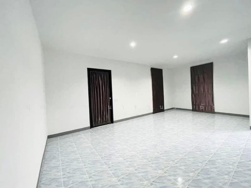 Baan Saeng Arun, Bangkok, Soi 28 Intersection Soi 28 Intersection 3-1, Dok Mai, Prawet, Bangkok, 3 Bedrooms, 150 sqm, Single Detached House For Sale, by ปุณณภา นารานนทชัย, 500363813 - DDproperty.com