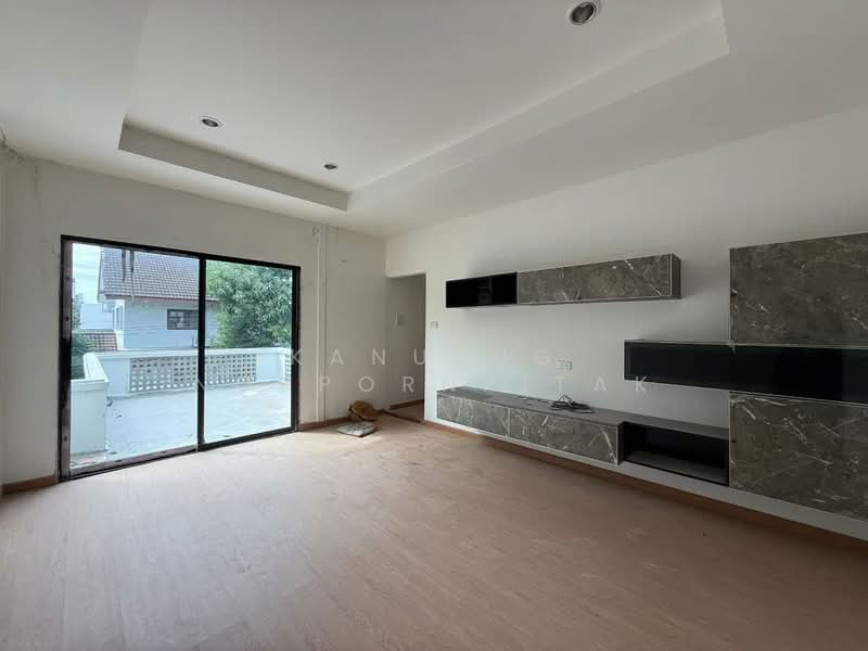 Bangna Villa Bangna - Trad Soi 39, Samut Prakan, Bang Kaeo, Bang Plee, Samut Prakan, 3 Bedrooms, 375 sqm, Single Detached House For Sale, by Kanueng Noppornpitak, 500363845 - DDproperty.com