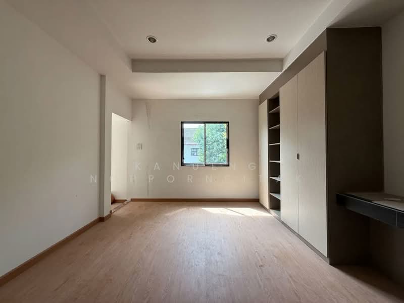 Bangna Villa Bangna - Trad Soi 39, Samut Prakan, Bang Kaeo, Bang Plee, Samut Prakan, 3 Bedrooms, 375 sqm, Single Detached House For Sale, by Kanueng Noppornpitak, 500363845 - DDproperty.com