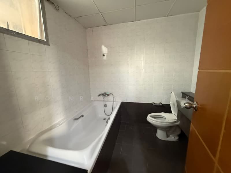 Tai Ping Towers, Bangkok, 582 Soi Sukhumvit 63, Khlong Tan Nua, Watthana, Bangkok, 2 Bedrooms, 130 sqm, Condo For Rent, by Boonraksa Sopak, 500363929 - DDproperty.com