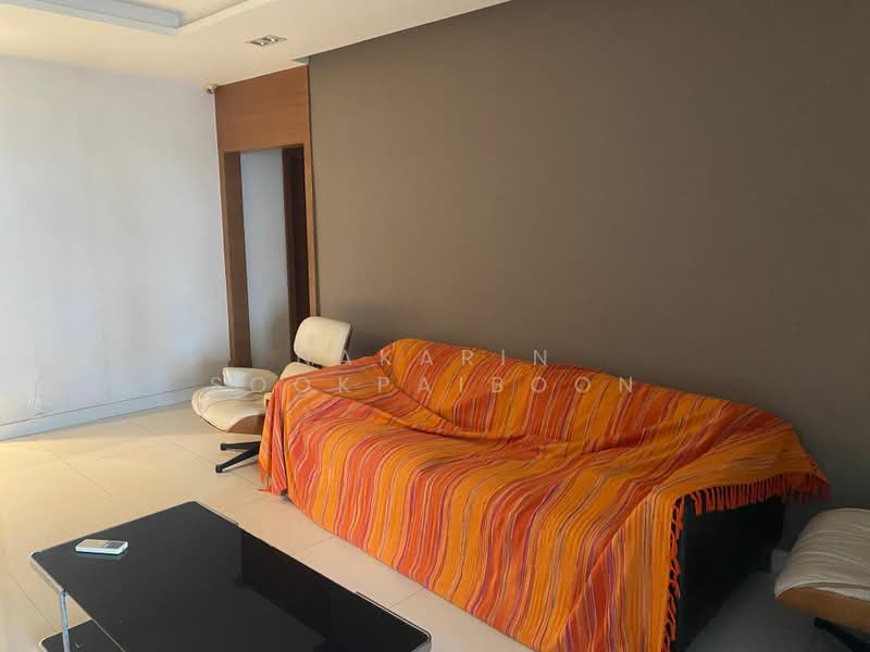 Saichol Mansion, Bangkok, 1349/1-208 Charoennakorn Road, Bang Lam Phu Lang, Khlong San, Bangkok, 4 Bedrooms, 244 sqm, Condo For Rent, by Nakarin Sookpaiboon, 500363962 - DDproperty.com
