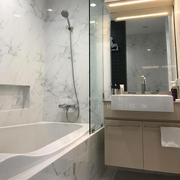 Park Origin Phrom Phong (Park 24), Bangkok, 68 Soi Sukhumvit 24, Khong Tan, Khlong Toei, Bangkok, 1 Bedroom, 56 sqm, Condo For Rent, by Nakarin Sookpaiboon, 500364019 - DDproperty.com